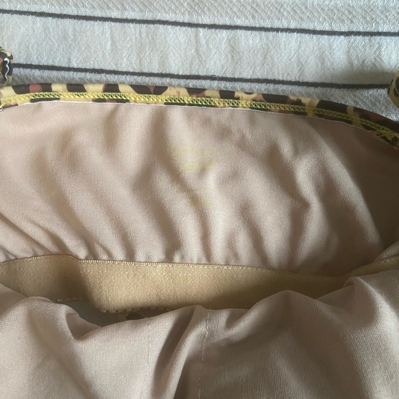 Kortni Jeane Squared Up Top - Picture 6 of 6